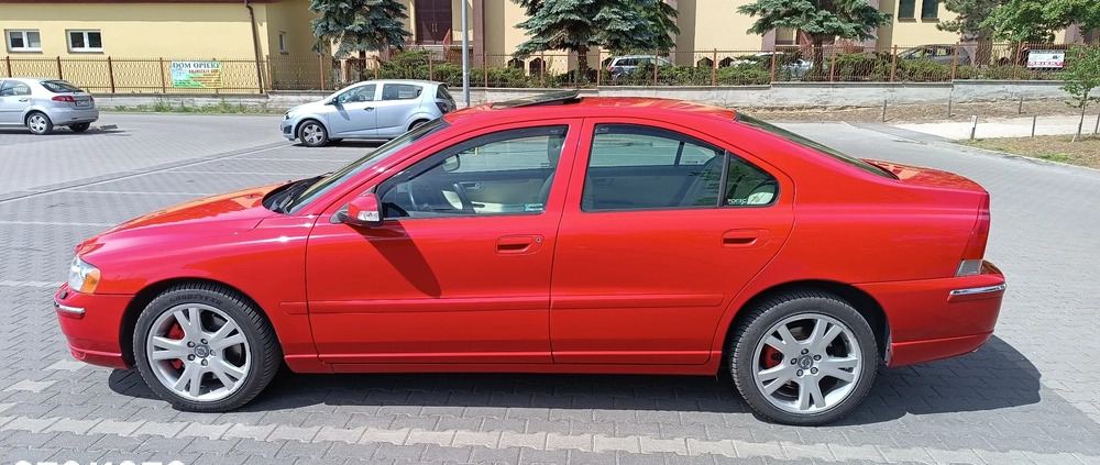 Volvo S60 cena 36000 przebieg: 253000, rok produkcji 2006 z Wołomin małe 254